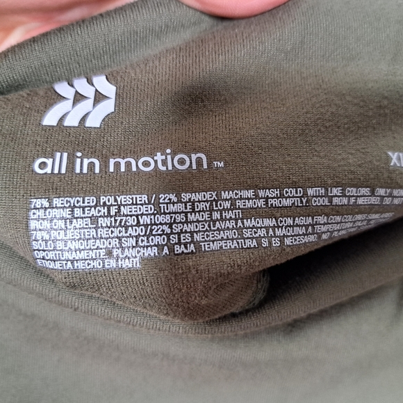 NWT All In Motion Simplicity Twist High Rise Leggings in Olive Green - Picture 10 of 11